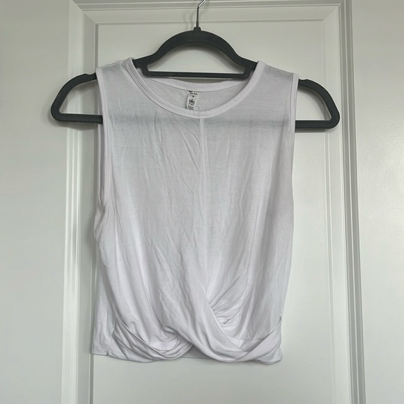 Alo Yoga cover Twist Front Tank - Picture 1 of 3